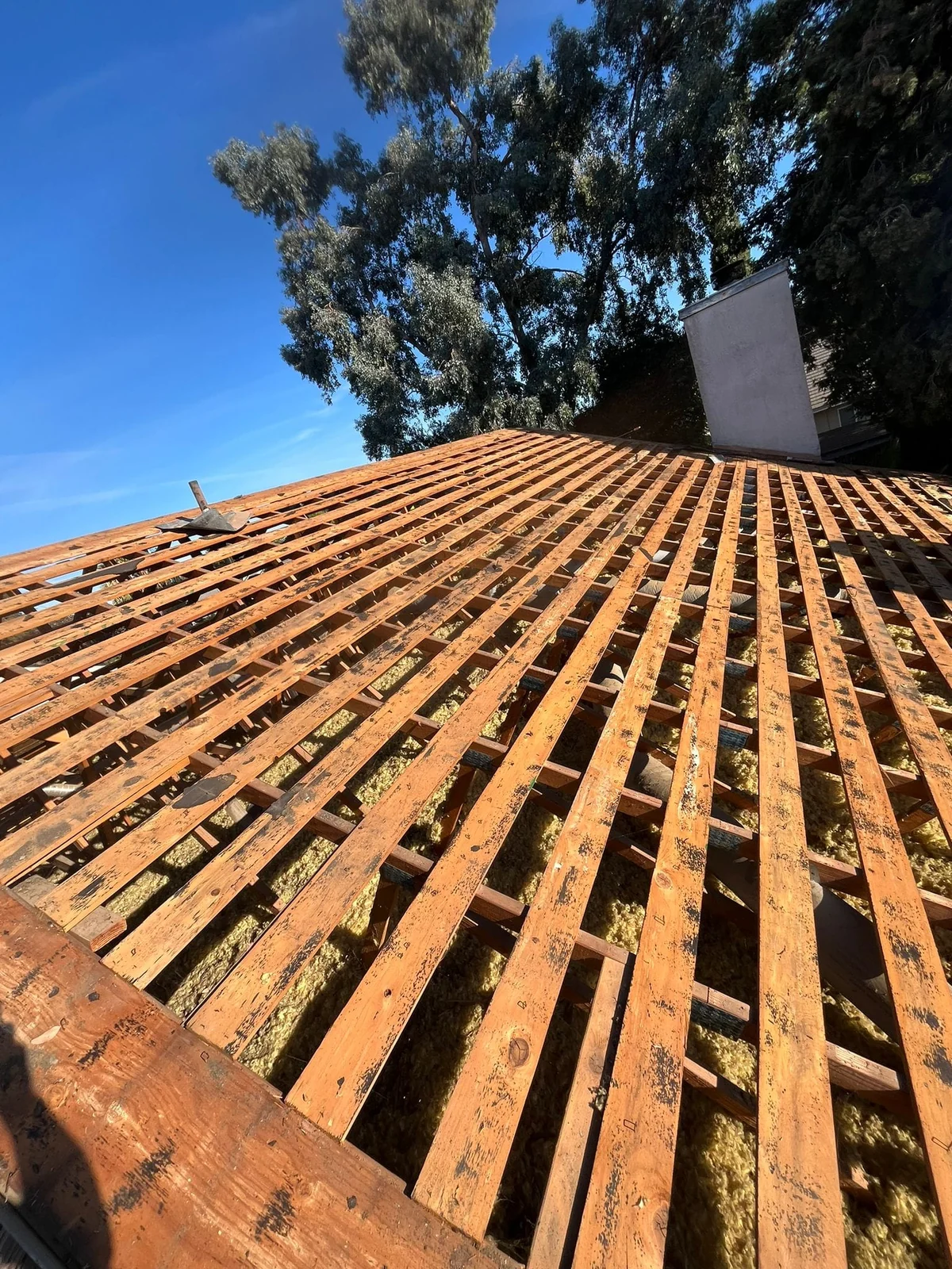 The structure behind the roof.